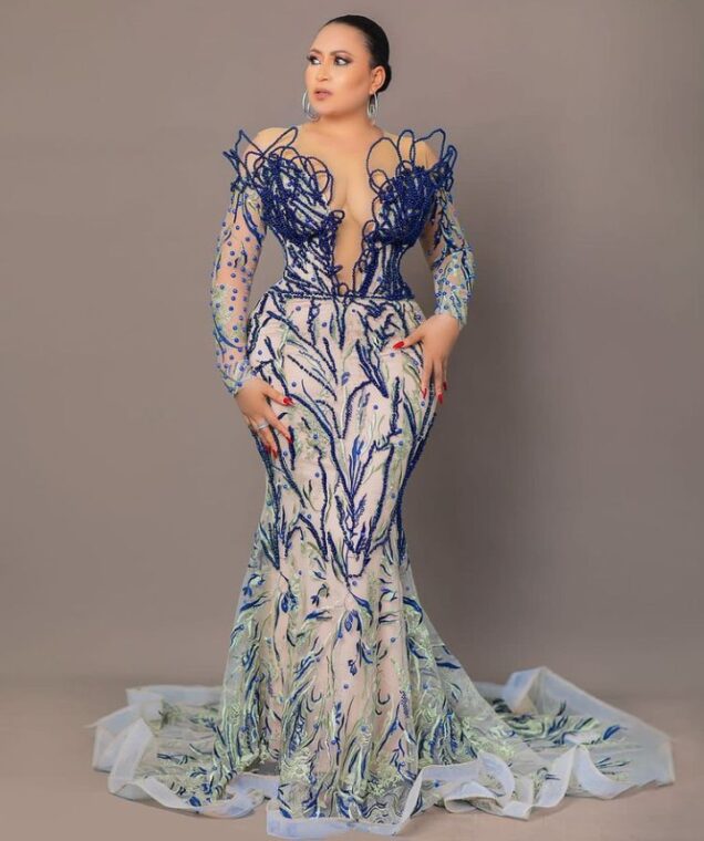 Aso-Ebi Styles, Bridesmaids, Poshy Look, Wedding Fashion, Traditional Attire, African Prints, Bridal Party, Fashion Inspiration, Trendy Outfits, Wedding Style