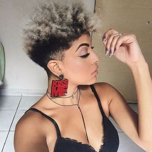 Black and Gray Short CUls