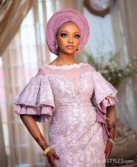 2019 Aso ebi styles: Beautiful Design for African Women