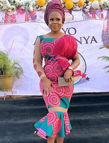 Latest Asoebi styles - 2020 Aso Ebi Lace Styles