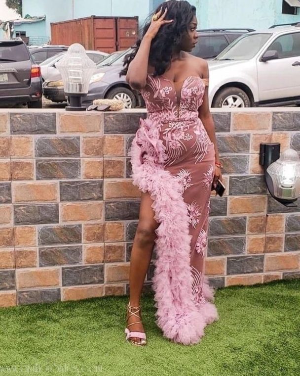 Latest Asoebi styles - 2020 Aso Ebi Lace Styles