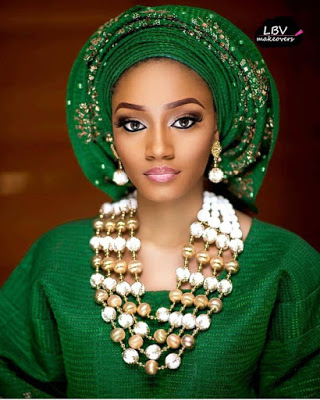 Gorgeous Bride Aso Oke and Makeup Styles for Event