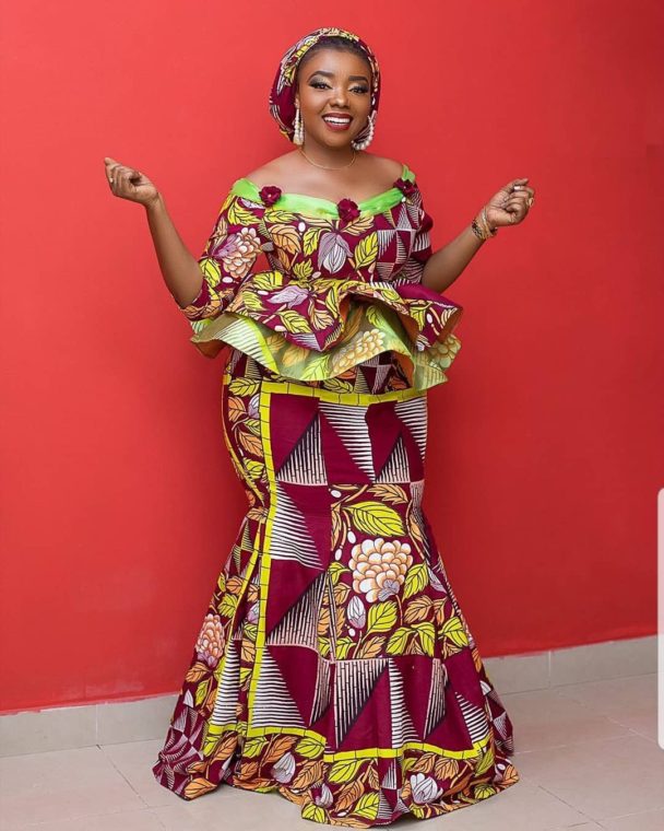 Chic and Stylish Ankara Skirt And Blouse Styles