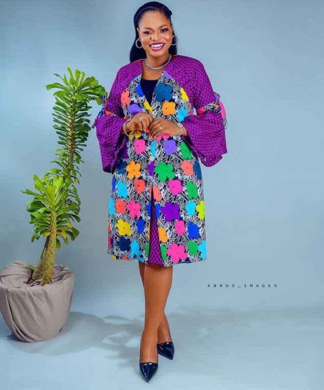 Ankara Short Gown Designs, The Most Recent Ankara Styles for Women (19)