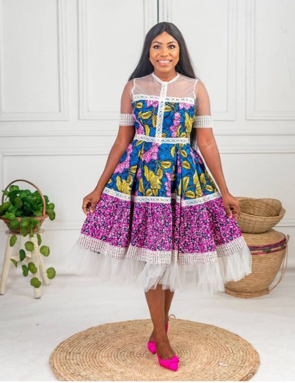 Ankara Short Gown Designs, The Most Recent Ankara Styles for Women (8)