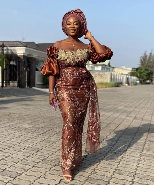 10 PICTURES: Lace Gown Styles for Your Next Owambe