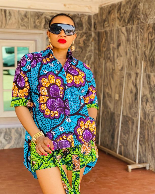 20-Pictures-Short-Ankara-Dresses-for-Weddings-Beautiful-Ankara-Styles-2021-4