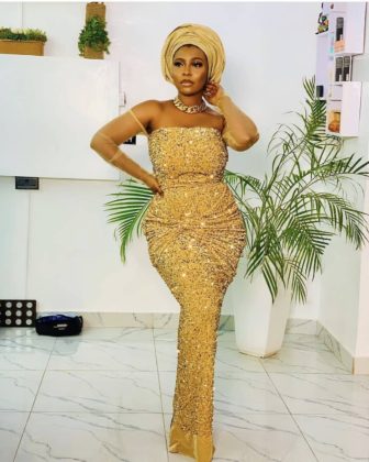 Fascinating Aso-Ebi Styles for Weddings “Trendy Styles for Ladies to ...