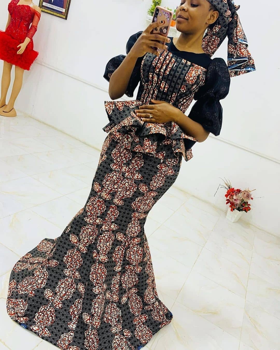 Top 30 Ankara Skirts And Blouse Styles For Classy Mothers, Wives, And