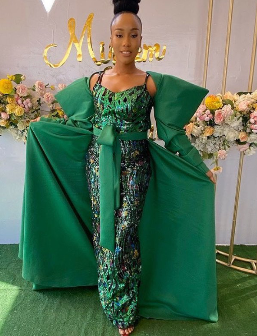 Stylish Emerald Green Colour Aso-Ebi Styles For Your Owambe