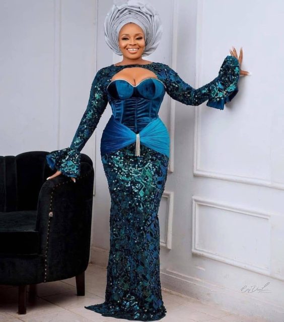 Latest Aso Ebi Styles For Wedding Guests and Special Occasions