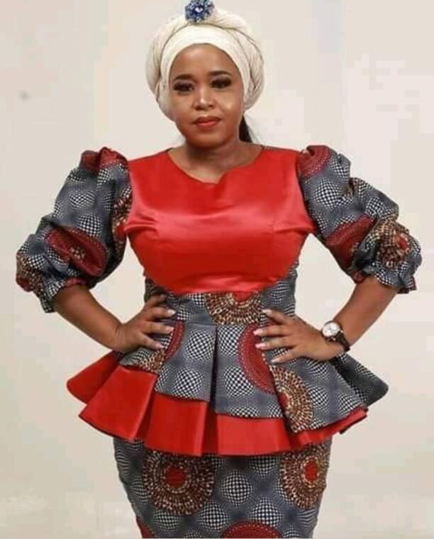Trendy New Peplum Designs for Skirts and Blouses in Ankara with Pictures (4)