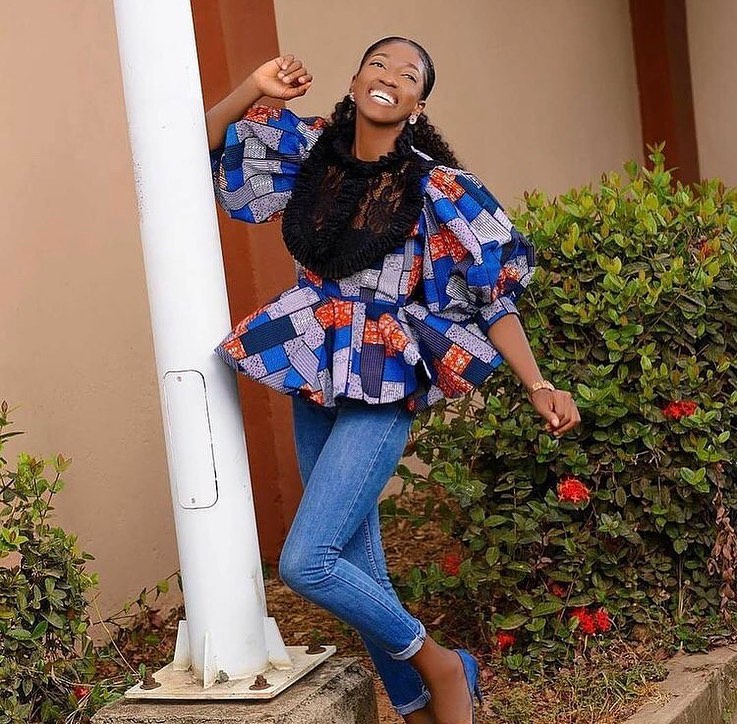 20+ Fashionable Ways To Styles Your Ankara BlouseTops With Jeans For Stylish Looks (16)
