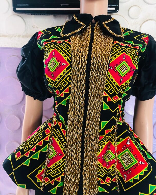 Dazzling Front Zipper Ankara Styles Ankara BlousesTops For Elegant Looks (22)