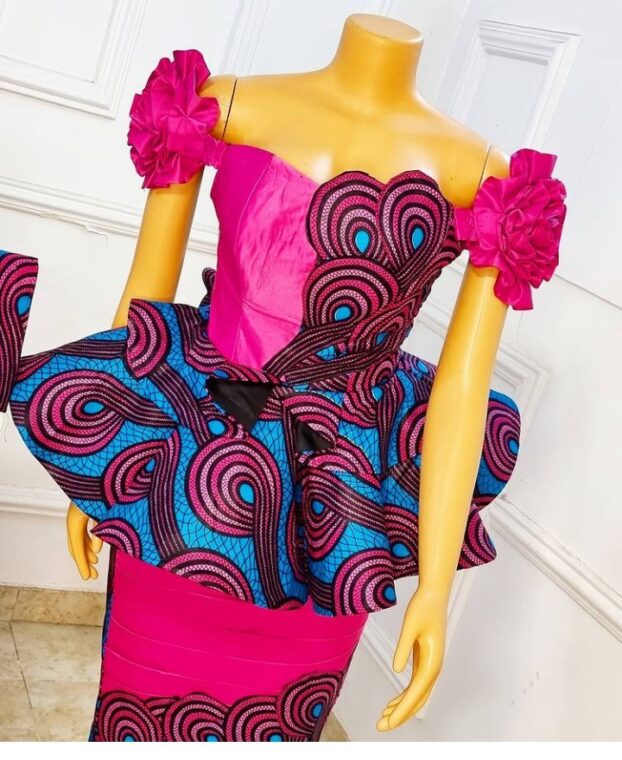 Stylish Ankara Skirts And Blouse Every Mother Should Rock To Sunday Service (10)