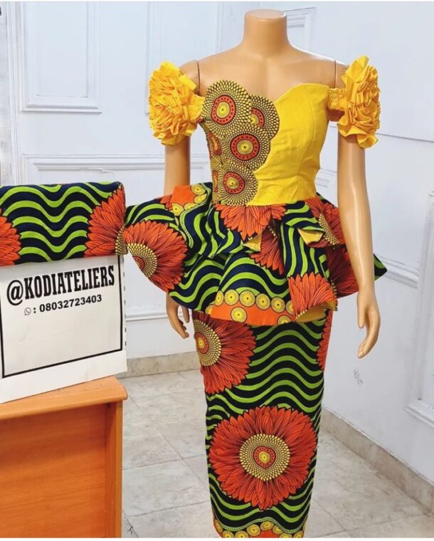 Stylish Ankara Skirts And Blouse Every Mother Should Rock To Sunday Service (2)