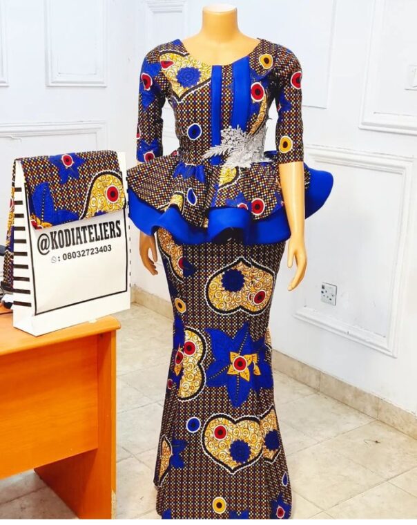 Stylish Ankara Skirts And Blouse Every Mother Should Rock To Sunday Service (26)