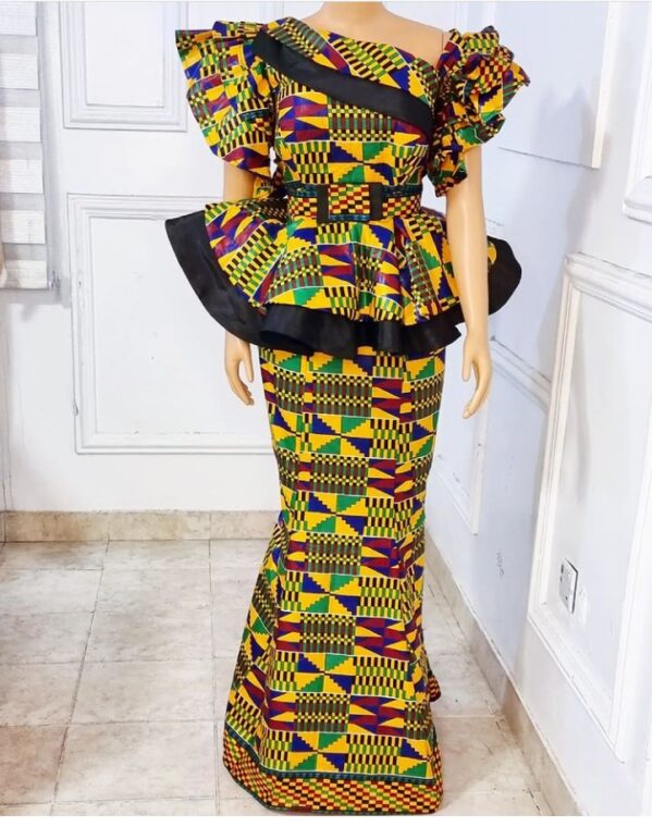 Stylish Ankara Skirts And Blouse Every Mother Should Rock To Sunday Service (29)