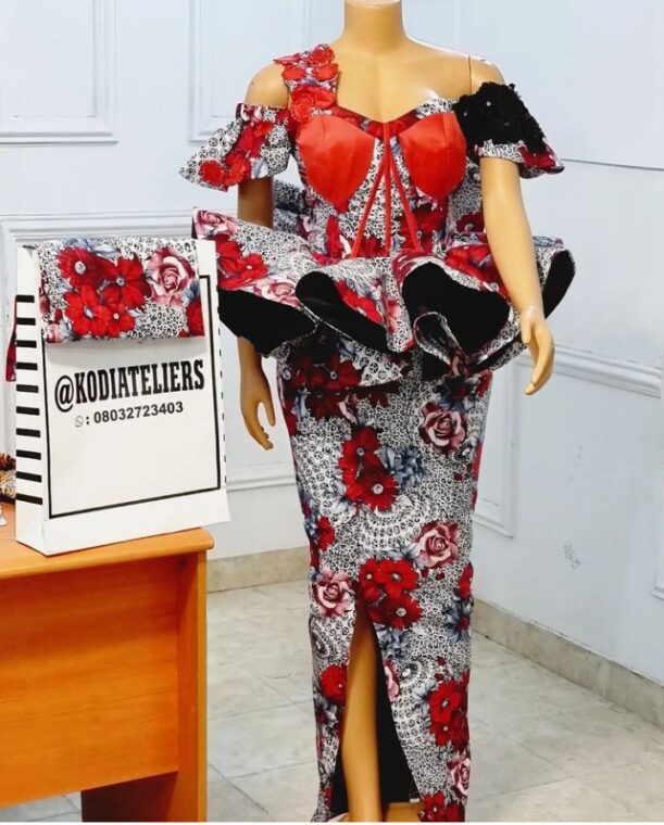 Stylish Ankara Skirts And Blouse Every Mother Should Rock To Sunday Service (4)