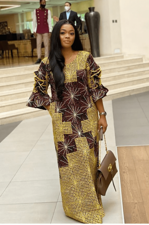 25 Kaftan And Lace Gowns For Classy Matured Women (3)