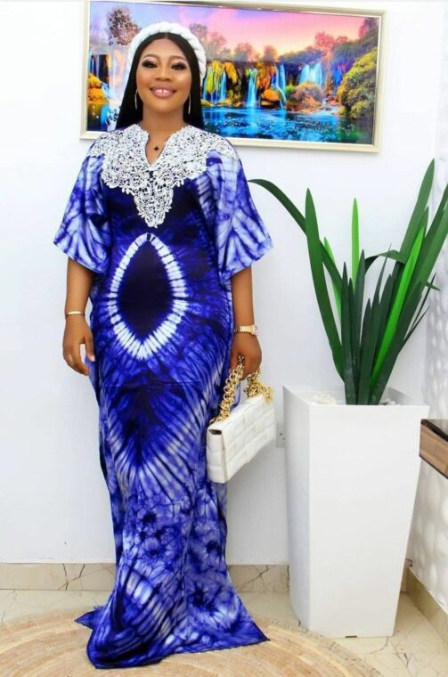 25 Kaftan And Lace Gowns For Classy Matured Women (4)