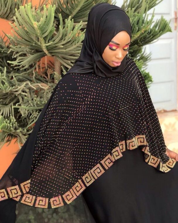 33 Best Muslim Fashion & Dress Styles For Muslim Women (12)