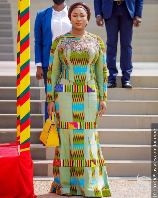 Beautiful Ankara Long Gowns Styles For All Occasions (22)