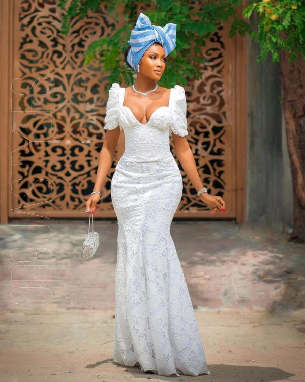 Fabulous White Lace Styles For Owambe Parties (2)
