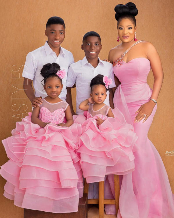 Trendy Styles Inspiration For Beautiful Families Who Slay Together (20)