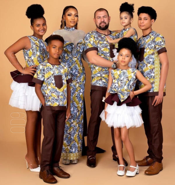 Trendy Styles Inspiration For Beautiful Families Who Slay Together (3)