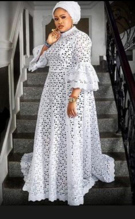 Mothers, Here Are Some Decent Styles You Should Sew For Church Services And Festivals (15)