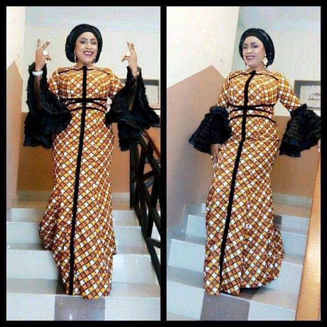 Latest Ankara Styles In Vogue For LadiesWomen-700+ Pictures (16)