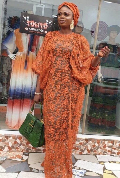 Bubu Kaftan Made of Lace (2)