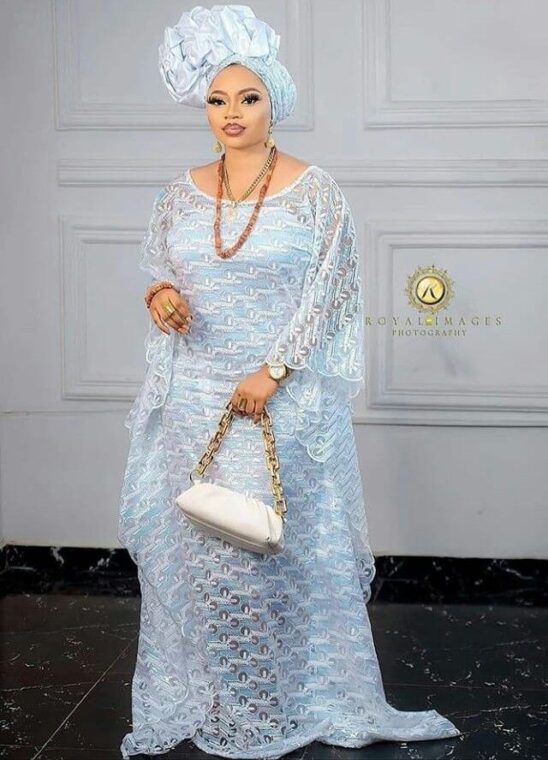 Bubu Kaftan Made of Lace (7)