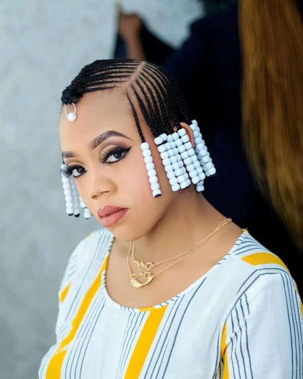 Level Up Your Beauty With This Braid Art With Beads For Elegant And Classy Everyday Looks Level Up Your Beauty With This Braid Art With Beads For Elegant And Classy Everyday Looks