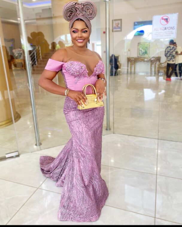 50+ Premium Owambe and Aso-Ebi Styles Of The Week – OD9JASTYLES