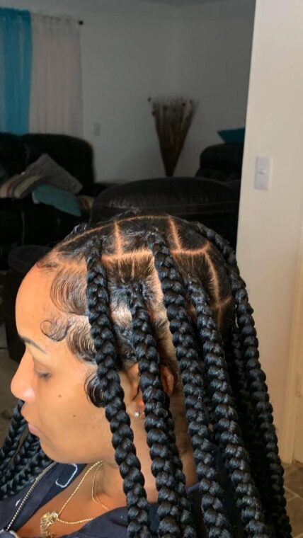 Big Knotless Braids