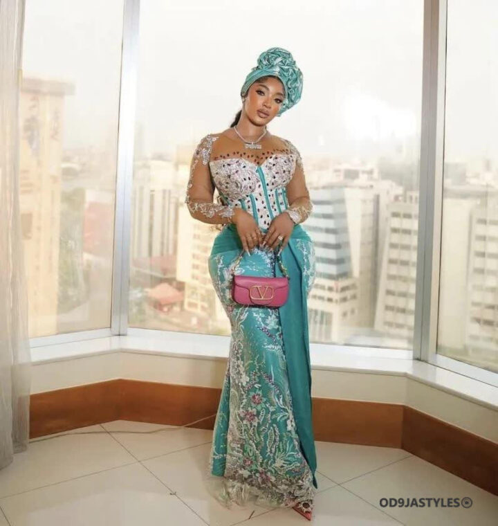 Trendy and Best Aso Ebi Styles for Wedding Guests 2023