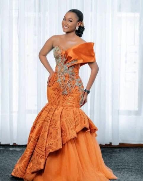 Posh and Perfect Aso-Ebi Styles for Your Next Event