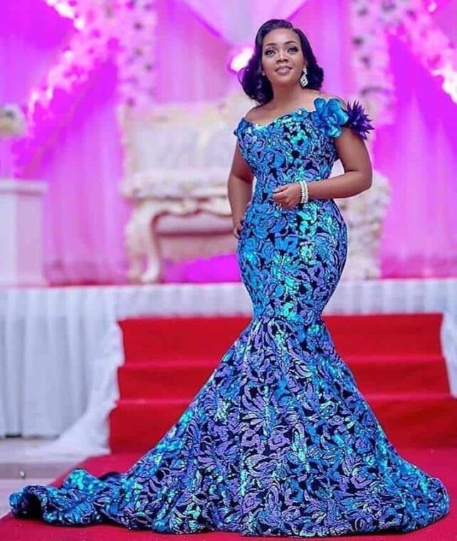 Best Lace Gown Styles For Nigerian Wedding